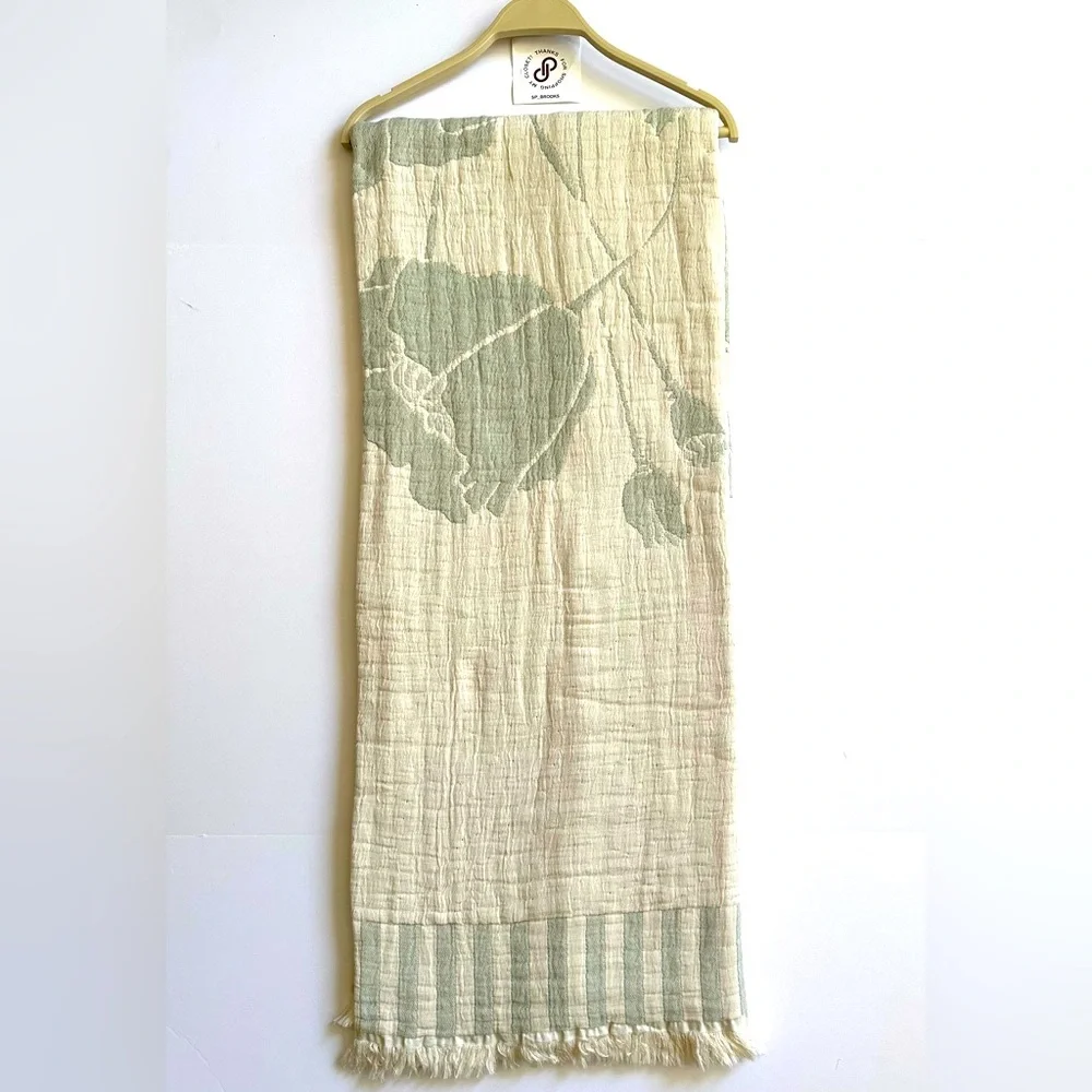🎁Piscatextil Throw Blanket 100% Cotton Mint Green & Oatmeal in Large Blooms